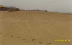 The Beach, Great Yarmouth, Norfolk Wallpaper