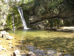 Malham Cove waterfall Wallpaper