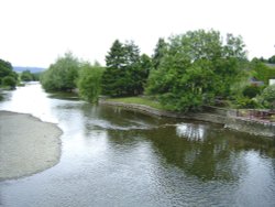 The River at Pooley Bridge. Wallpaper