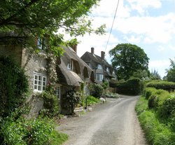 Cottages near Longleat House Wallpaper