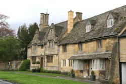 Cotswold Stone houses Wallpaper