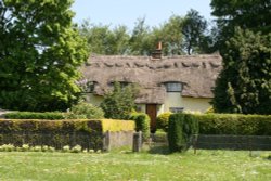 Finchingfield cottage Wallpaper