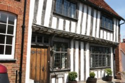 Timber framed cottage in Lavenham Wallpaper