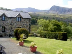 B&B, Dolgellau, Gwynedd Wallpaper