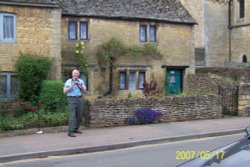 Bourton on the Water Wallpaper