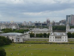 The Greenwich Wheel Wallpaper