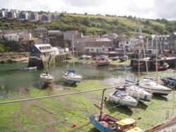 The oozy splendour of Mevagissey's harbour Wallpaper