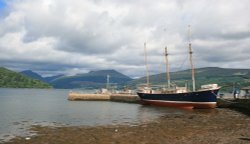 Inveraray Harbour Wallpaper