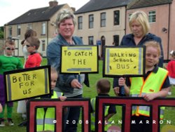 Byers Green Village Carnival 2008 - The Walking Bus Wallpaper