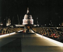 St Pauls across the Blade of Light Wallpaper