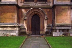 Side Door in Westminster Abbey Wallpaper