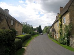 Weston-on-the-Green, Oxfordshire Wallpaper