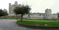 A Panorama of Rochester Castle Wallpaper