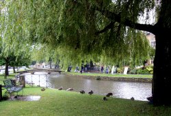 Bourton on the Water Wallpaper