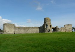 Pevensey Castle Wallpaper