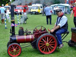 Traction engine Wallpaper