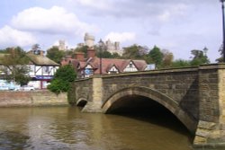 Arundel Bridge and Castle Wallpaper