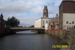 Boston Stump from the river Wallpaper