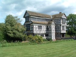 Little Moreton Hall, Congleton, Cheshire Wallpaper