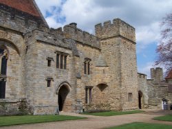 Penshurst Place and Gardens, Penshurst, Kent Wallpaper