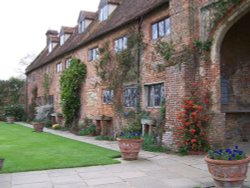 Sissinghurst Castle Garden, Sissinghurst, Kent Wallpaper