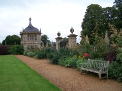 Montactute House, Montacute, Somerset Wallpaper