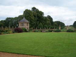 Montactute House, Montacute, Somerset Wallpaper