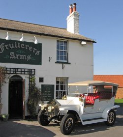 The 'Fruiterers Arms' pub, Rodmersham