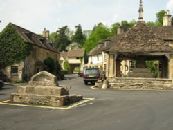 Castle Combe Wallpaper