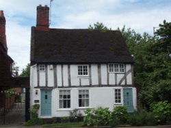 Tile End Cottage, Hitchin Wallpaper