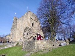 Knaresborough Castle Wallpaper