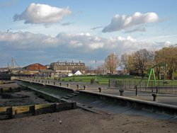 Gravesend Promenade Wallpaper