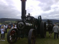 Steam Engine At Otley Vintage Motor Show Wallpaper