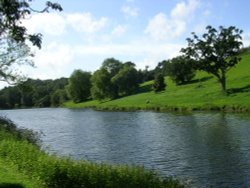 Lake at Ugbrooke House Wallpaper