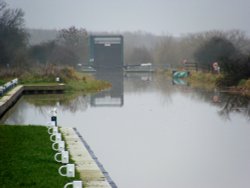 Ithlingborough Lock Wallpaper