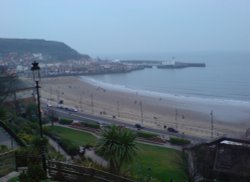 Scarborough Sea Front and Gardens Wallpaper