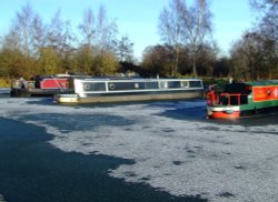 Pocklington Canal narrowboats Wallpaper