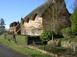 Thatched Cottages Wallpaper