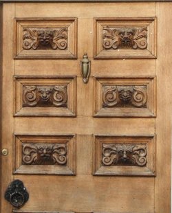 Newarke Houses museum door detail