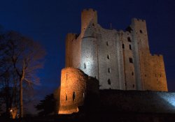 Rochester castle Wallpaper