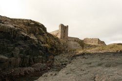 Dunstanburgh Castle Wallpaper