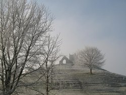 Burrow Mump in Winter Wallpaper