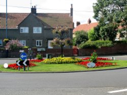 Scarborough Road Roundabout Wallpaper