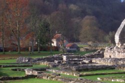 Looking across Rievaulx Wallpaper