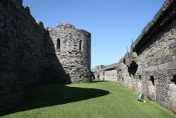 Beaumaris Castle Wallpaper