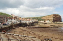 Staithes and the Cowbar Wallpaper