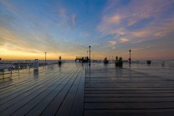 Victoria Pier Wallpaper