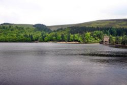 Derwent Reservoir April 2008 Wallpaper