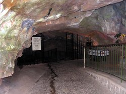 Cheddar Caves entrance. Wallpaper