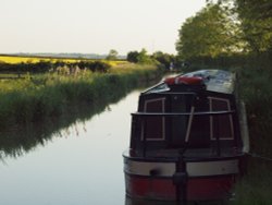 Oxford Canal, Marston Doles, Warwickshire Wallpaper